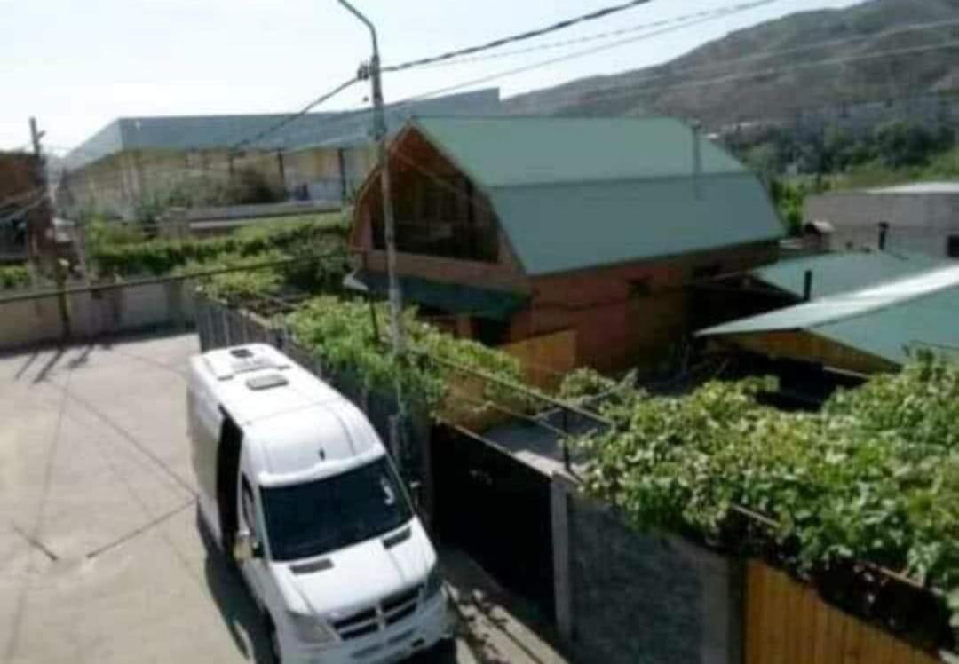 Villa In Tiflis Exterior foto